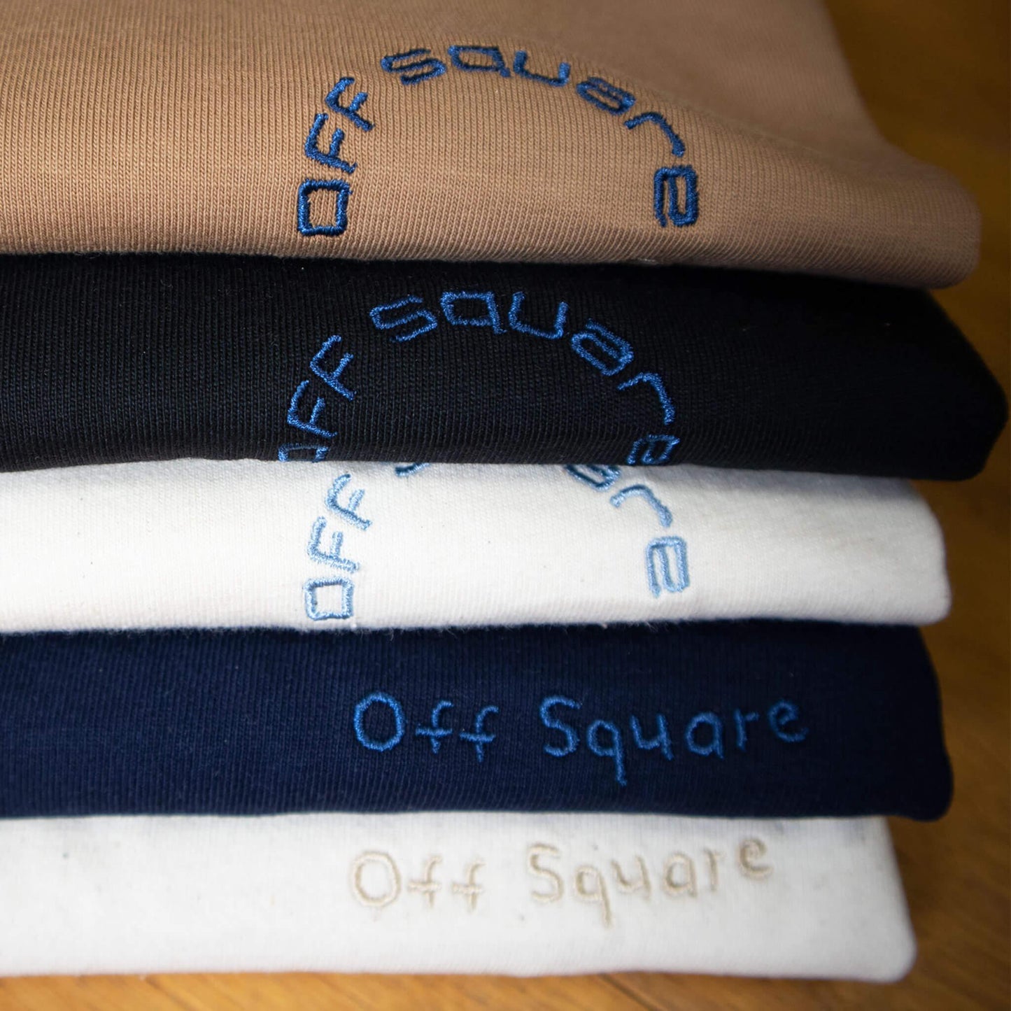 Offsquare duurzaam Multi Logo T-shirt - offsquareofficial